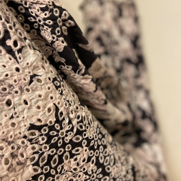 Sleeveless Sweetheart A-Line Midi Dress - Picture 14 of 14